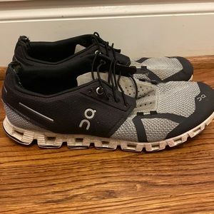 Mens oncloud size 9